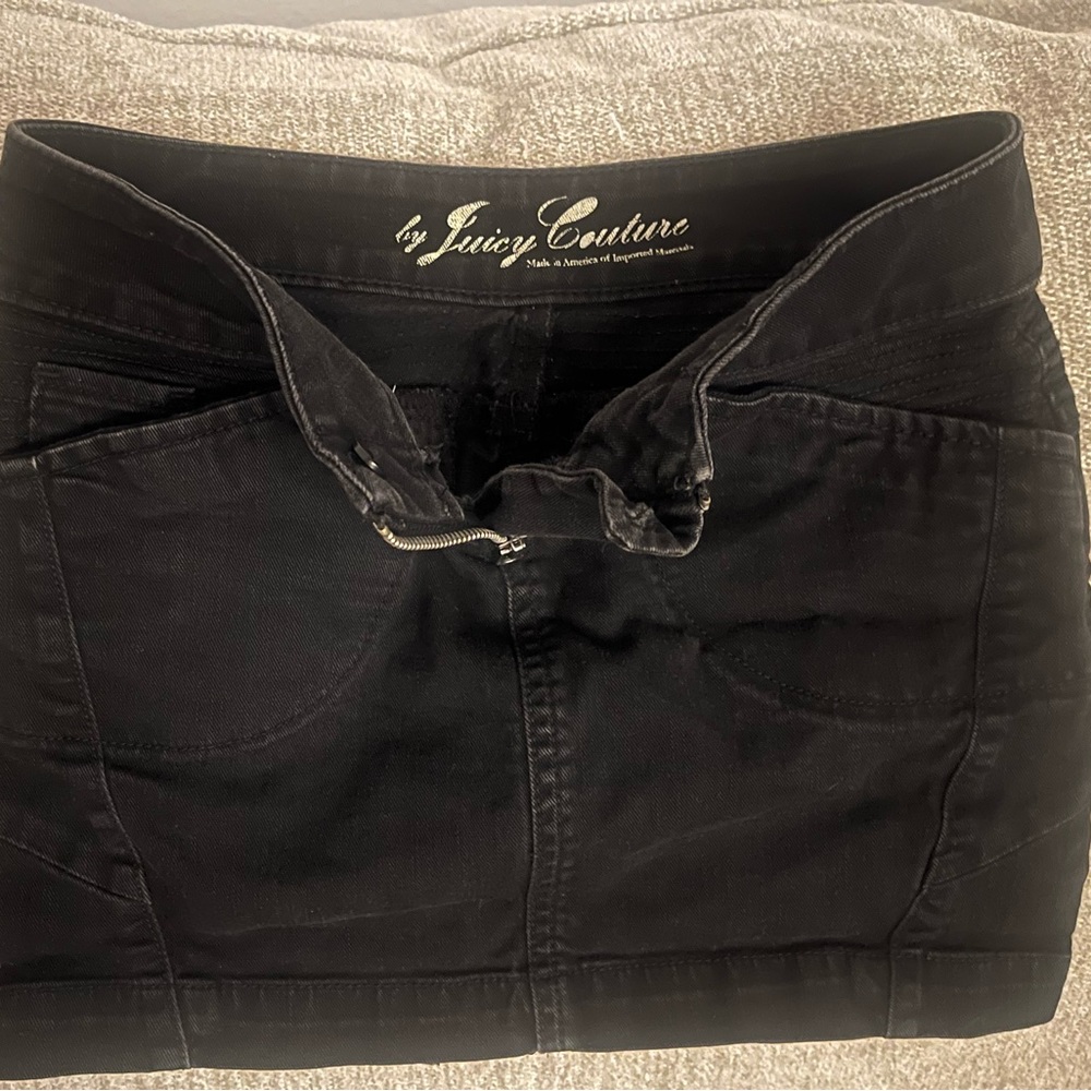 Y2K Juicy Couture Denim Pencil Mini Skirt in Black. Size 24